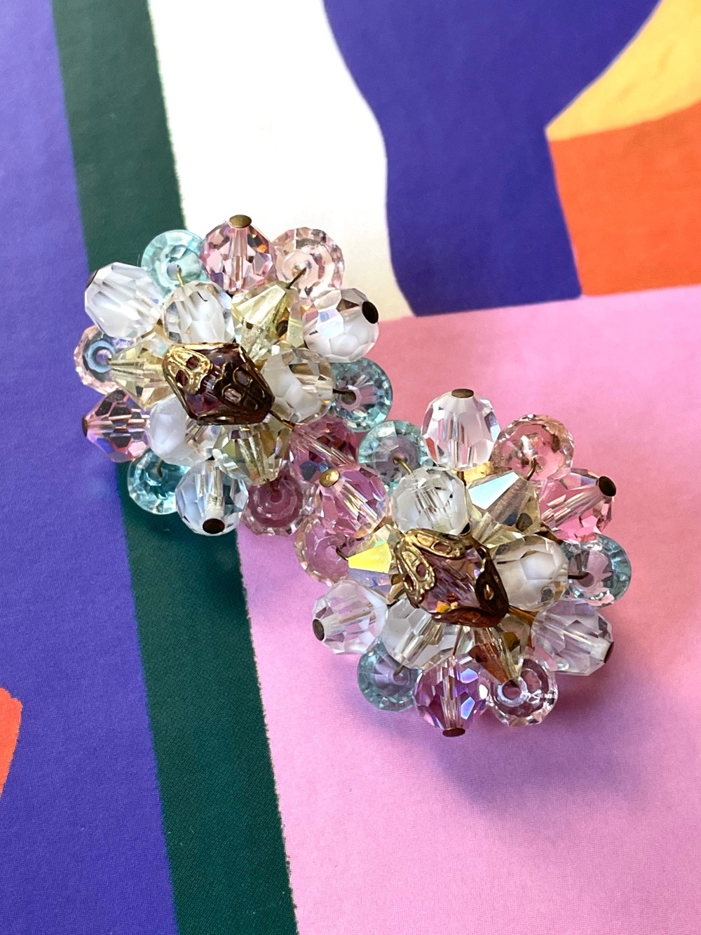 Vintage pastel faceted glass/crystal cluster beaded clip-on earrings glam